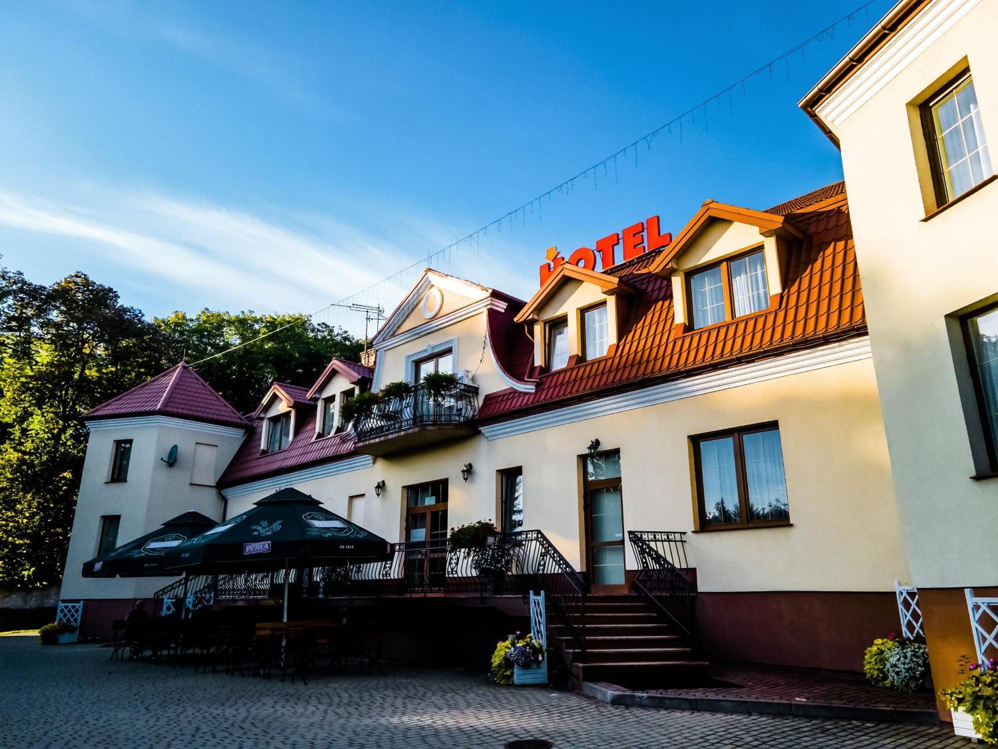 Hotel Palacowa Narol Eksteriør bilde