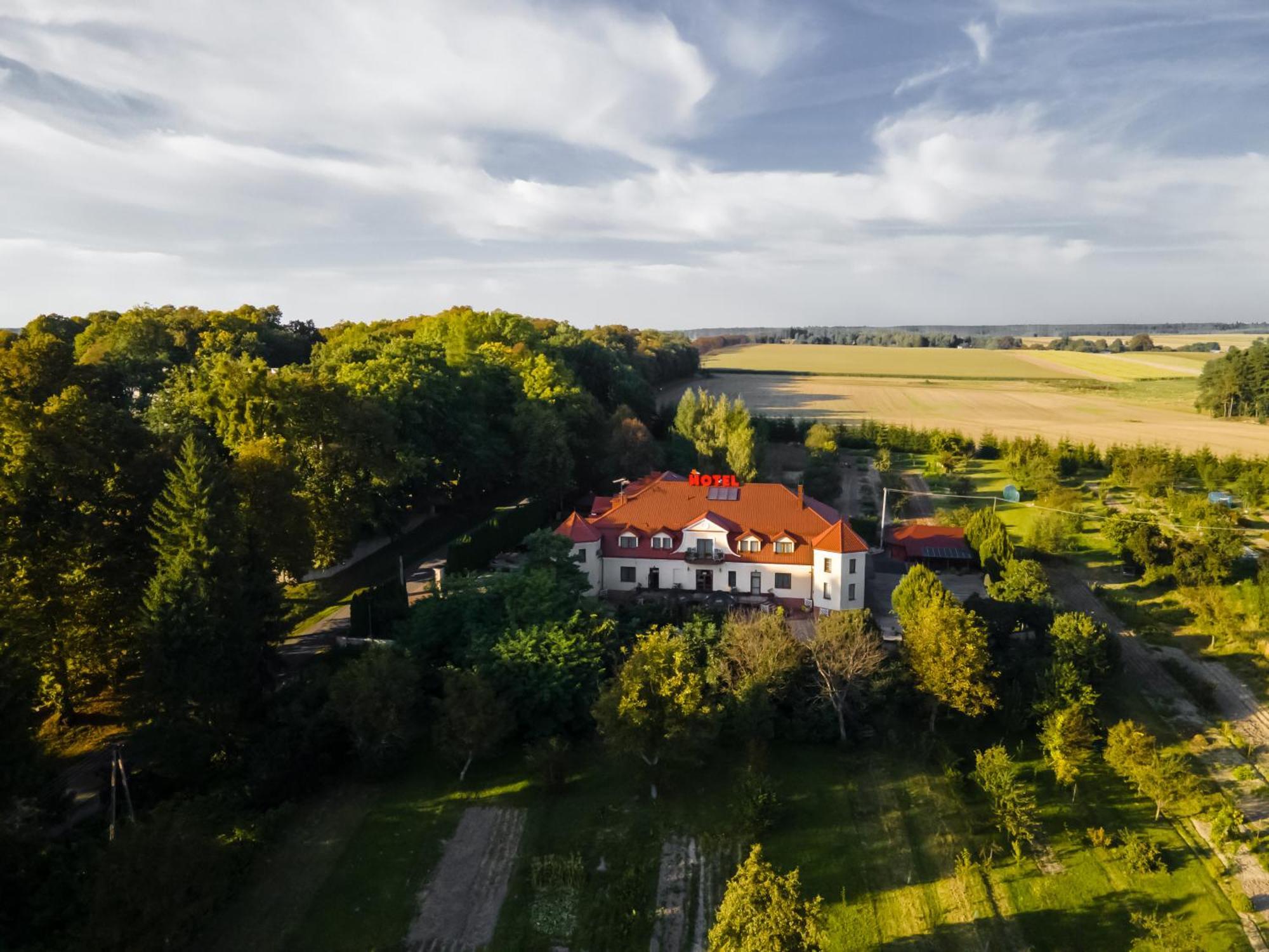 Hotel Palacowa Narol Eksteriør bilde